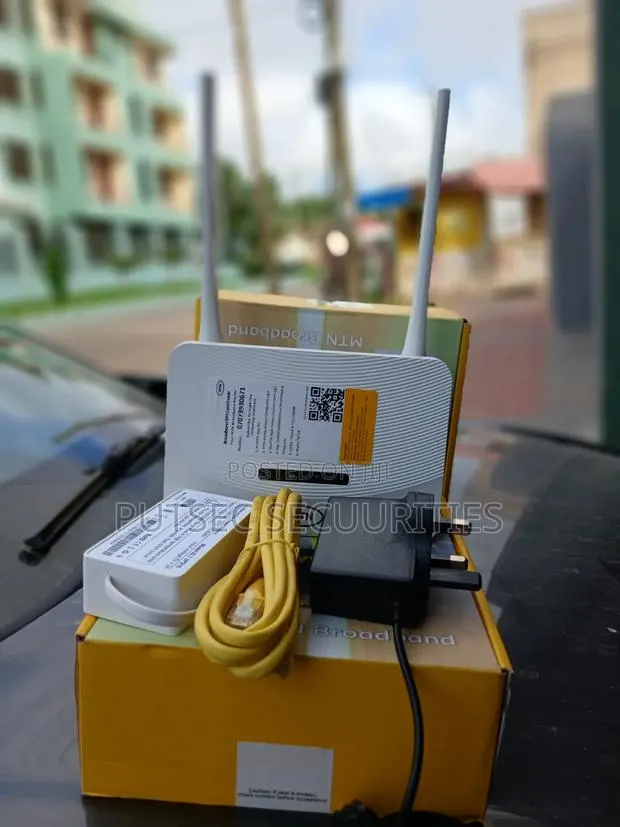 4G Universal Router With Backup Battery · Photo 1