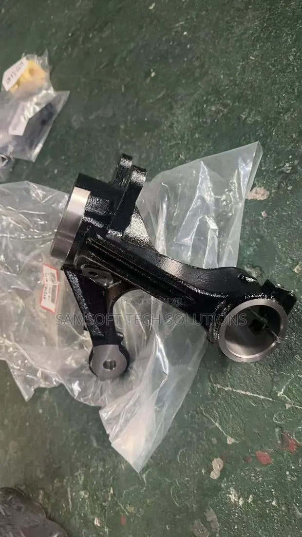 Honda CRV 2017-2020 Steering Knuckle · Photo 1