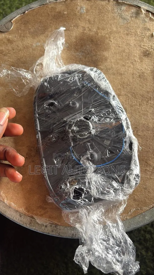 Honda CRV 2023,2024,2025, Driving Mirror Glass · Photo 1