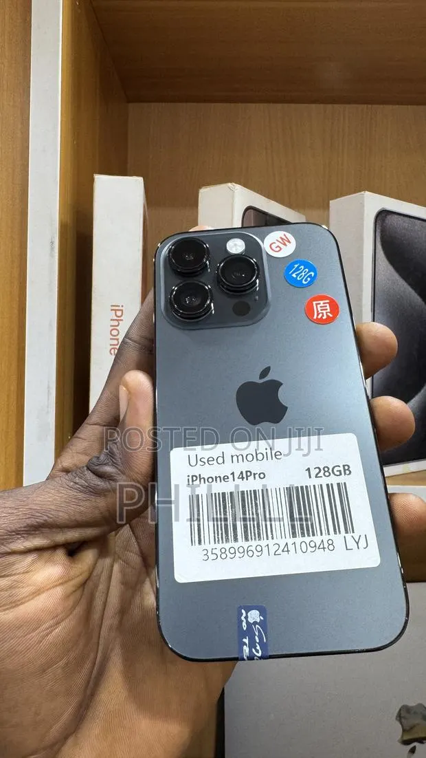 Apple iPhone 14 Pro 128 GB Black · Photo 1