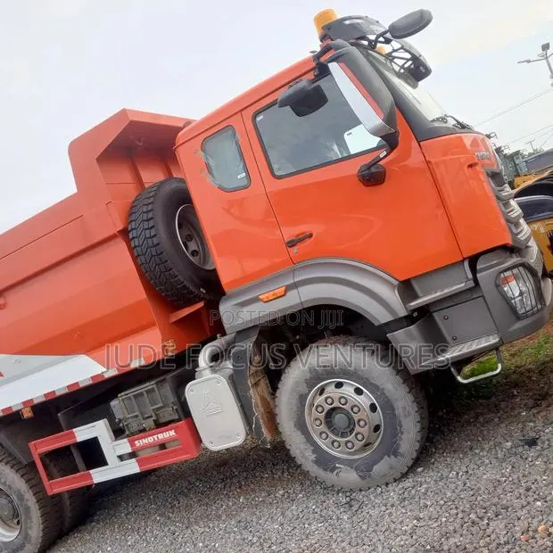 Tipper Trucks · Photo 1