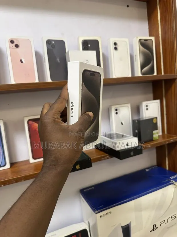 New Apple iPhone 15 Pro 256 GB · Photo 1