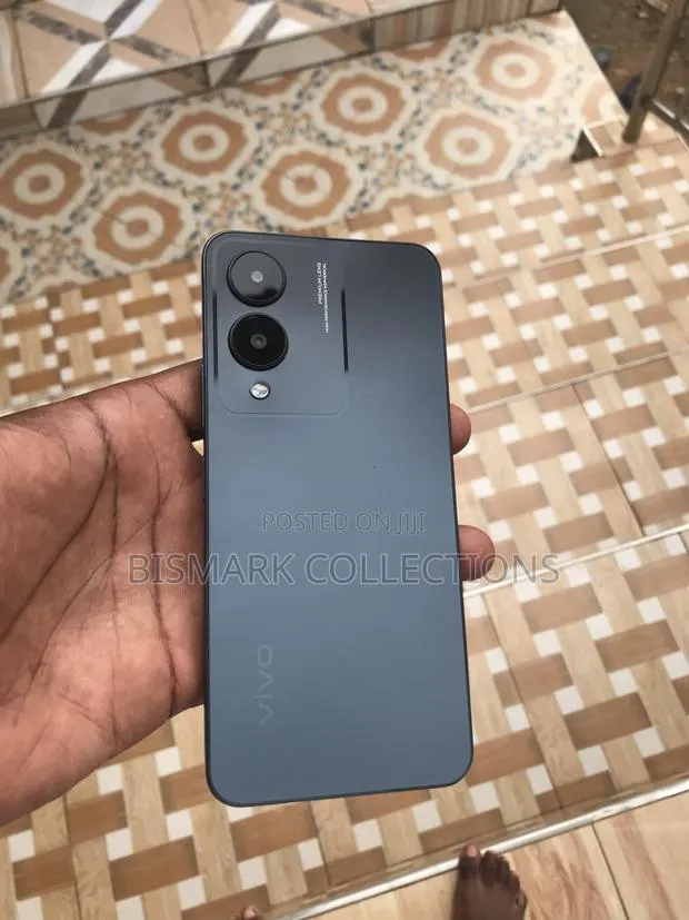 New Vivo Y36 128 GB Purple · Photo 1