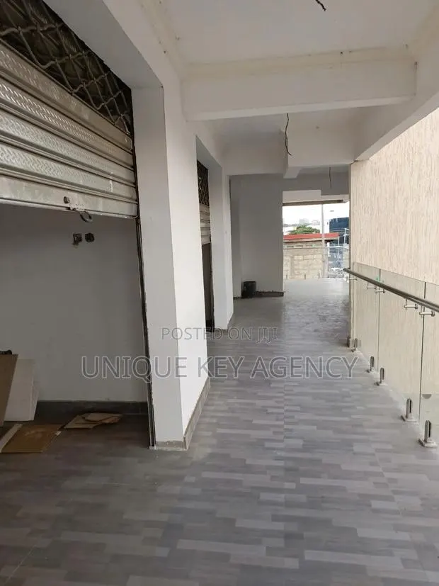 Newly Built Shop in Dzorwulu · Photo 1