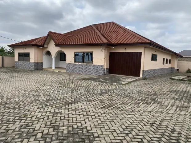 4bdrm House in Cocobod, Pokuase for rent · Photo 1