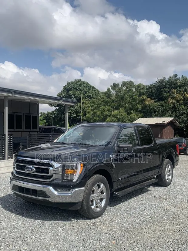 Ford F-150 2023 Black · Photo 1