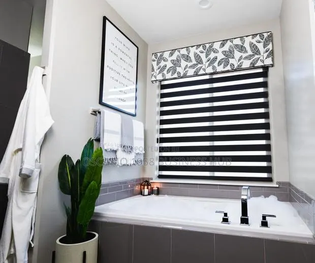 Good to Go Priceless Window Curtain Blinds · Photo 1