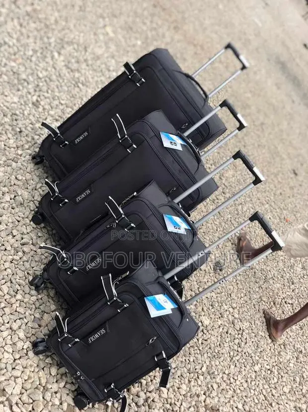 Quality Material Luggage
Very Strong at Circle · Photo 1