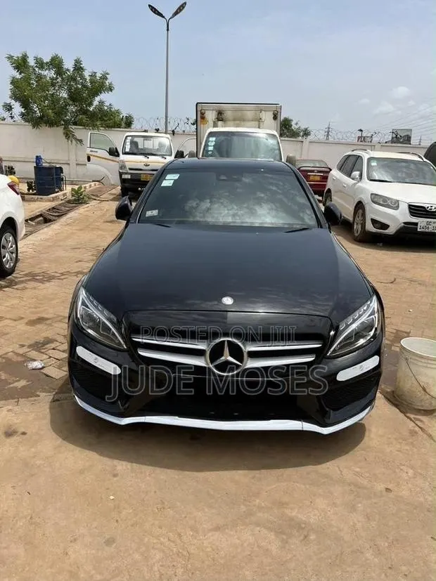 Mercedes-Benz C300 Luxury 4Matic Sedan AWD (2.0L 4cyl 7A) 2016 Black · Photo 1
