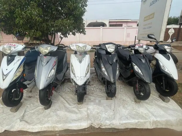 Motorcycle 2025 · Photo 1