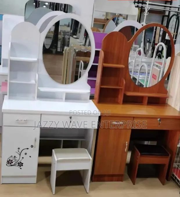 Dressing Mirror · Photo 1
