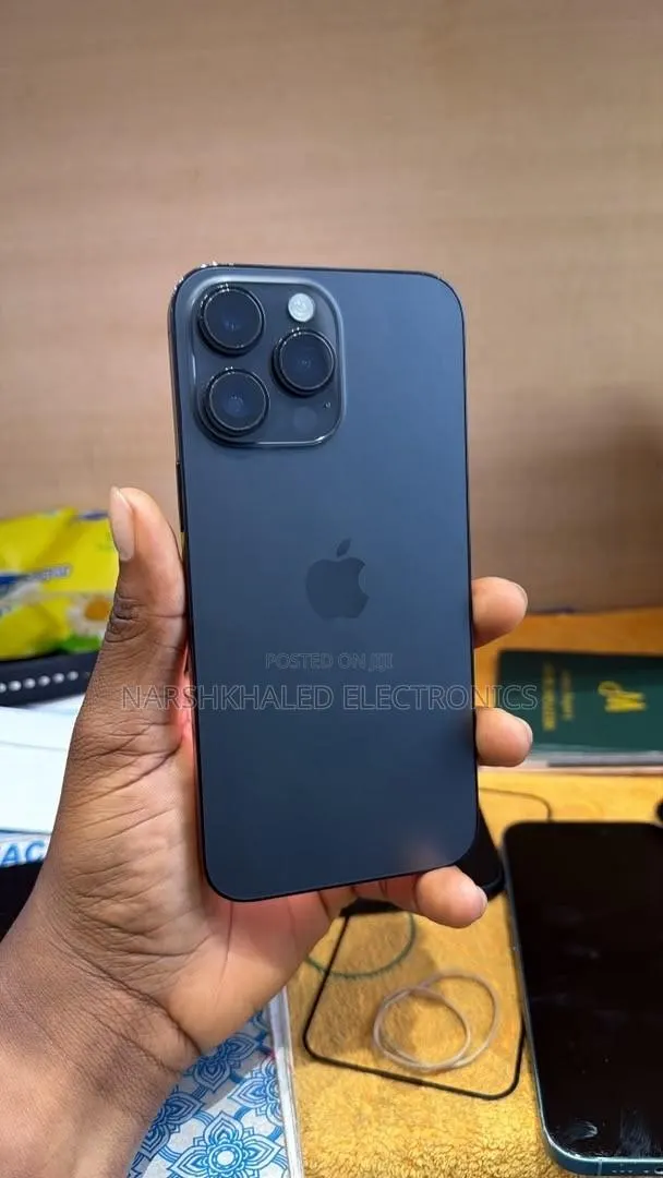 Apple iPhone 14 Pro Max 128 GB Black · Photo 1