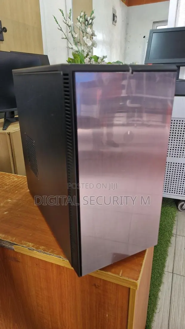 Desktop Computer Asus TUF Gaming FX10CP 16GB Intel Core i7 HDD 2T · Photo 1