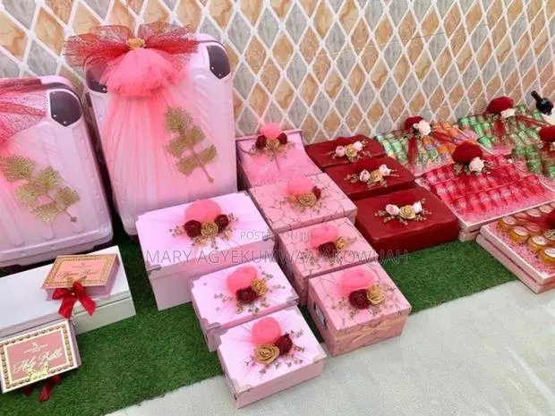 Traditional Marriage /Engagement Gift Wrapping · Photo 1