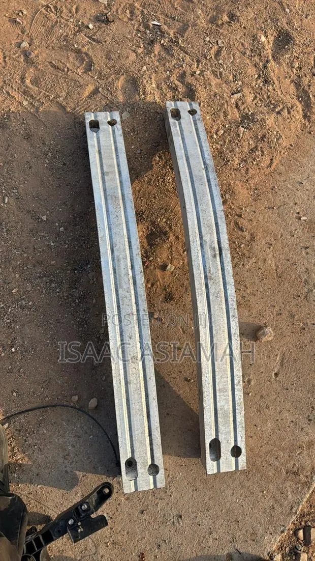 Rav4 2019,2020,2021,2022,2023,2024,2025 Back /Rear Reinforcement Bar · Photo 1