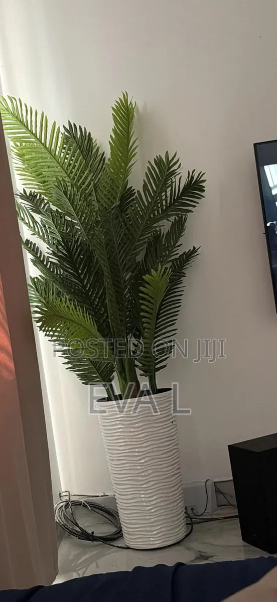 Artificial Plant · Photo 2