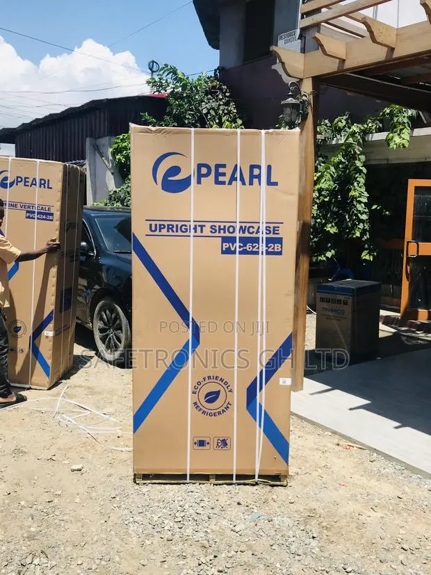 Reliable and Quality Pearl PVC-622 Display Glass 2 Doors · Photo 1