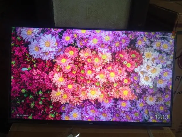 Smart Life 32" TCL Television QLED TV · Photo 1