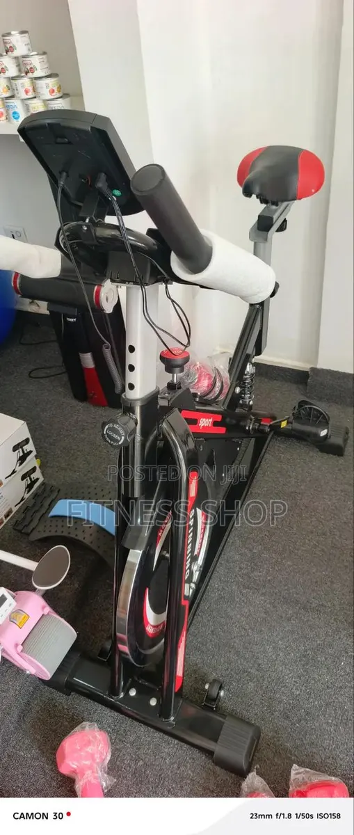 Spinning Bike · Photo 1