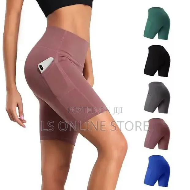 Plain Biker Shorts With Side Pocket · Photo 1