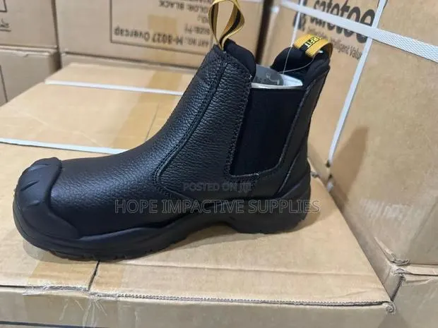 Safety Pull Up/ Slip on Boot<>Super Fit. · Photo 1