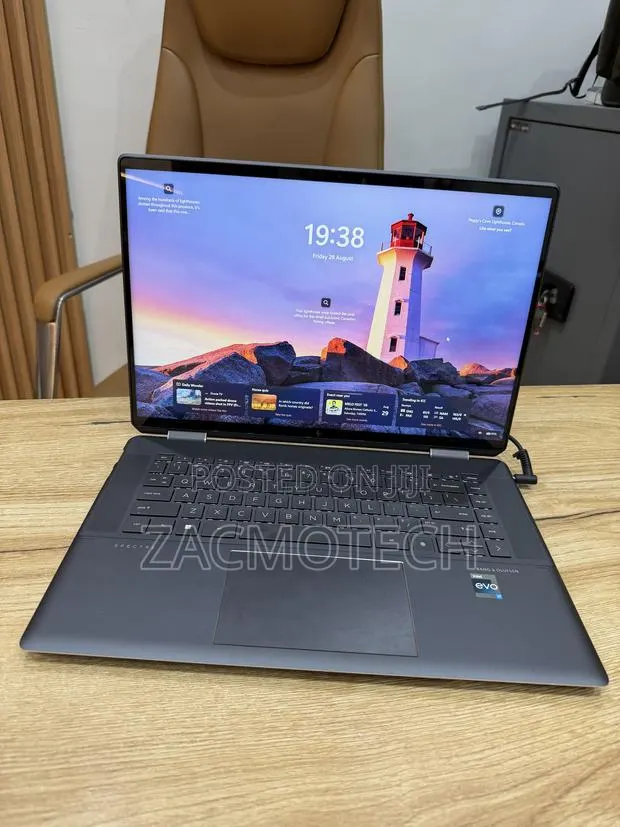 Laptop HP Spectre X360 16GB Intel Core 7 SSD 512GB · Photo 1