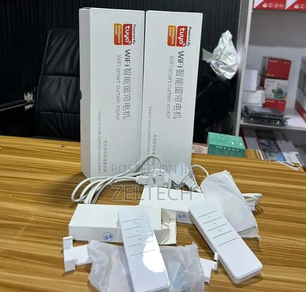 Smart Curtain Motor · Photo 1