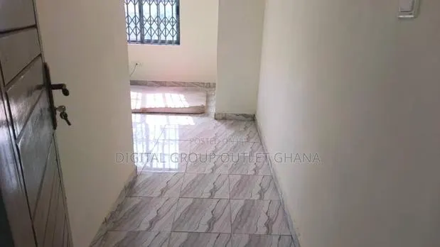 3bdrm House in West Hills Mall Area for rent