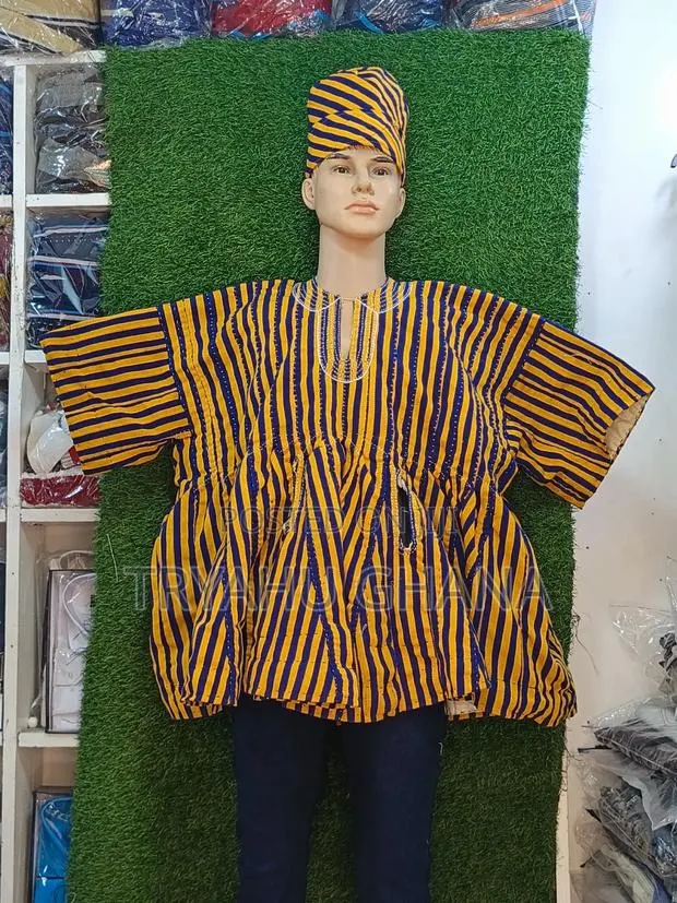 Quality Ghanaian Smocks – Limited Xmas Edition · Photo 1