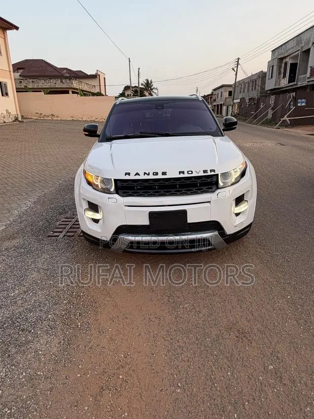 Land Rover Range Rover Evoque Dynamic 4x4 (2.0L 4cyl 9A) 2014 White · Photo 1