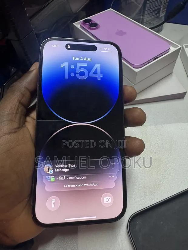 Apple iPhone 14 Pro 256 GB Purple · Photo 1