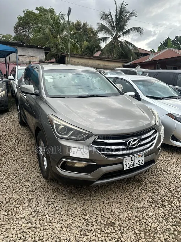 Hyundai Santa Fe SE AWD 2018 Gray · Photo 1
