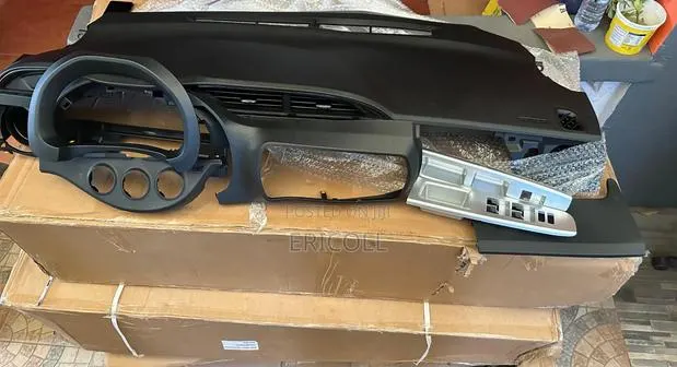 Brand New 2014 - 2018 Toyota Vitz Dashboards · Photo 3