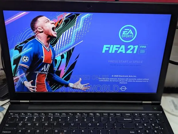 Laptop Lenovo ThinkPad P50 16GB Intel Core i7 HDD+SSD 640GB · Photo 1