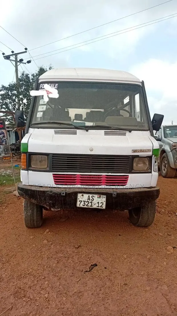 Mercedes-Benz T2 2001 · Photo 1