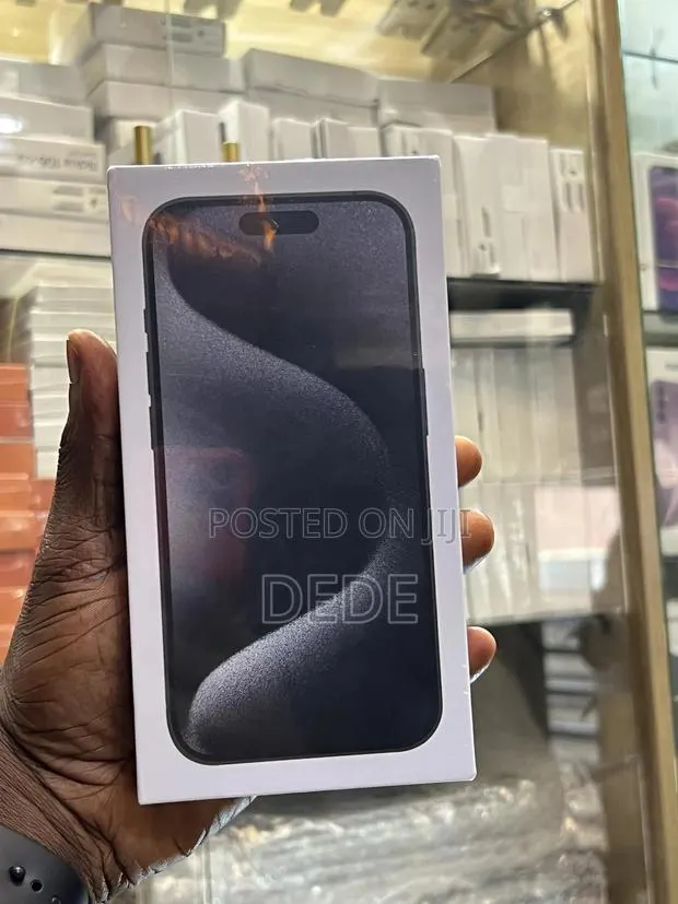 New Apple iPhone 15 Pro Max 256 GB Black · Photo 1