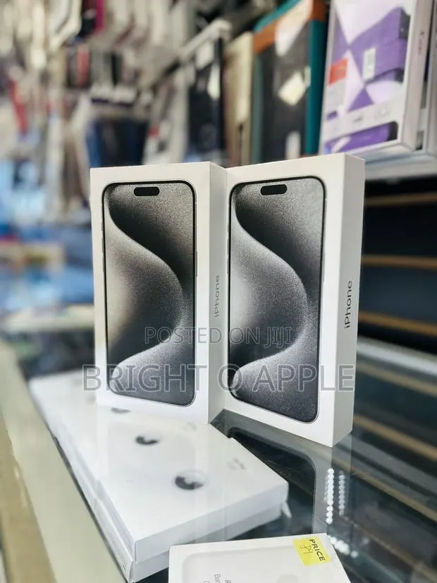 New Apple iPhone 15 Pro 128 GB White · Photo 1
