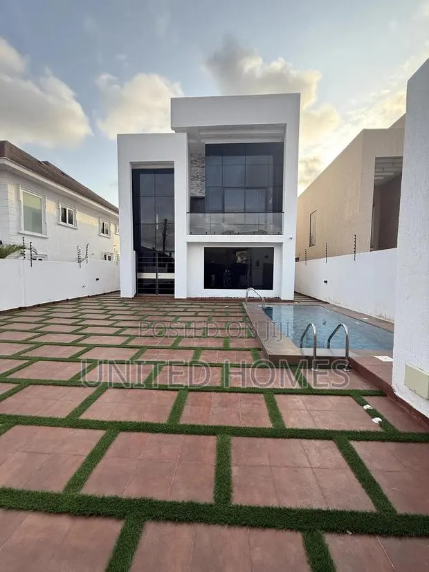 5bdrm House in East Legon for sale · Photo 1