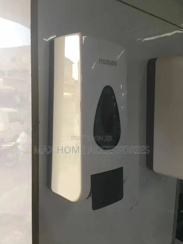 Soap Dispenser · Photo 1