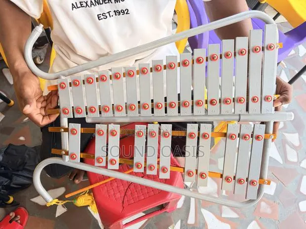 27-Note Aluminum Marching Glockenspiel Xylophone · Photo 1