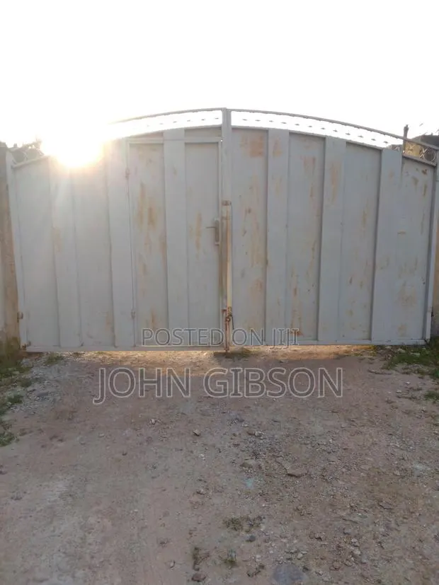 1bdrm Apartment in Hostel Room, Zongo Junction for rent · Photo 1