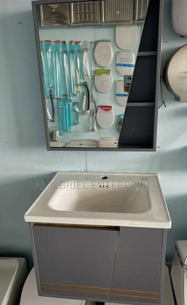 Modern Wash Hand Basin · Photo 1