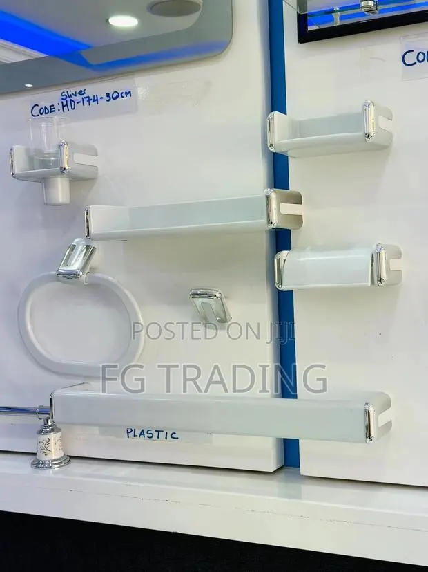 Bathroom Accessories - Plastic Accessories - Shower Set · Photo 1