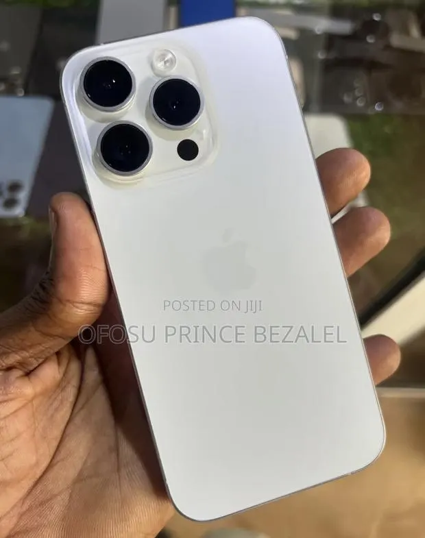 Apple iPhone 15 Pro 512 GB Gray · Photo 1