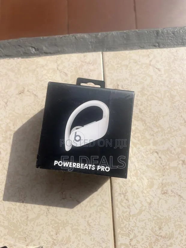 Powerbeats Pro Earhook Bluetooth Headphones White · Photo 1