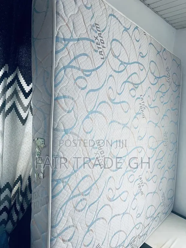 Latex Foam · Photo 1