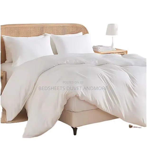 Removable White Duvet Covers · Photo 1