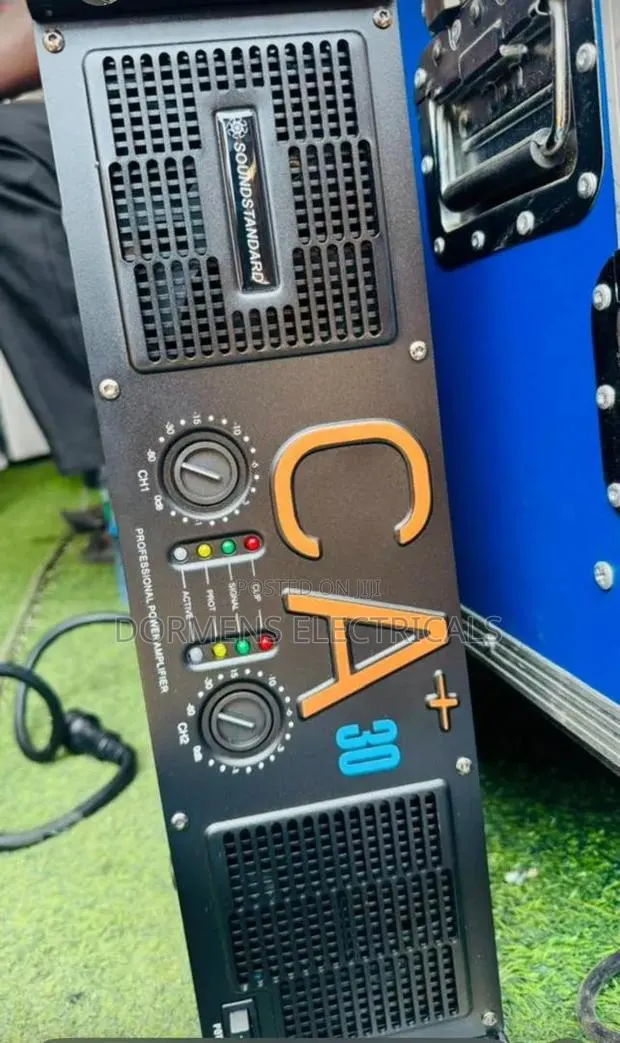 Ca 30+ Power Amplifier · Photo 1