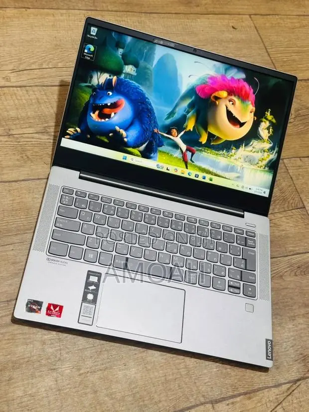 New Laptop Lenovo IdeaPad S530 8GB AMD Ryzen 5 SSD 256GB · Photo 1