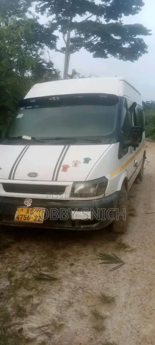 Ford Transit 2006 White · Photo 1
